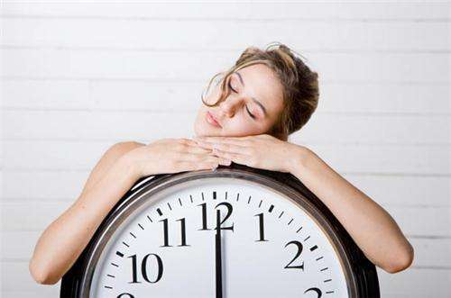 睡前三个小习惯，能让你年轻十五岁？